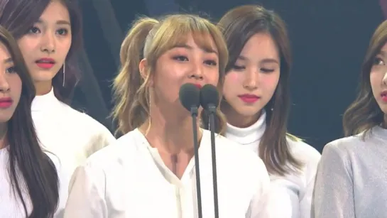 161116 TWICE - Win Best Artist Award @ Asia Artist Awards 2016