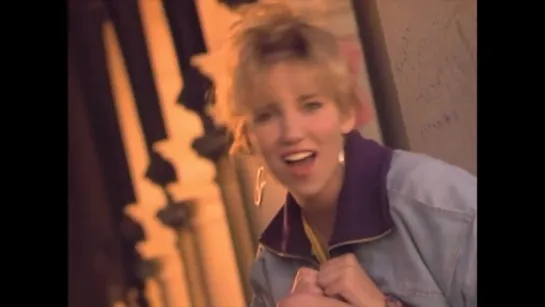 Debbie Gibson - Only In My Dreams (1987)