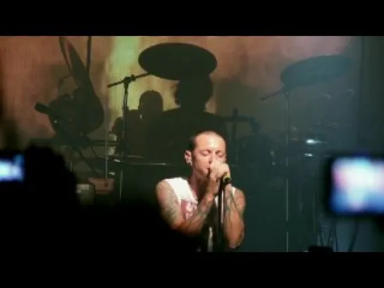 Linkin Park: Live At The Best Buy Theatre (New York City - 9/14/2010) - New Divide (Live)