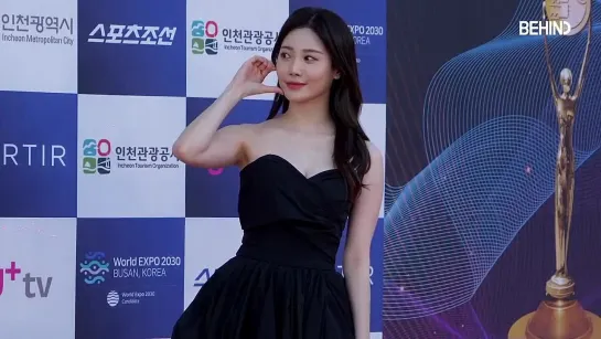 19.07.23 Yura @ The 2nd Blue Dragon Series Awards.