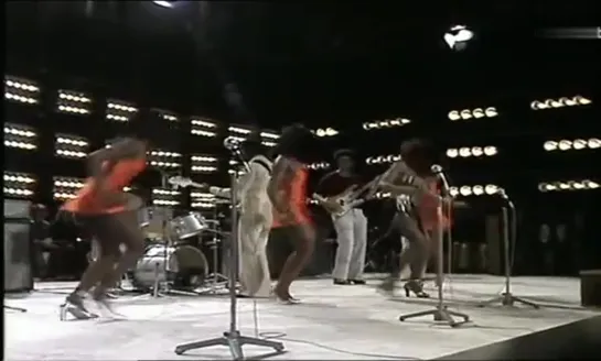 Ike & Tina Turner - Sweet Soul Music (Livel 1973)