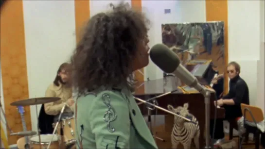 T. Rex, Marc Bolan, Ringo Starr and Elton John - Children of the Revolution (Official Video) © 1972