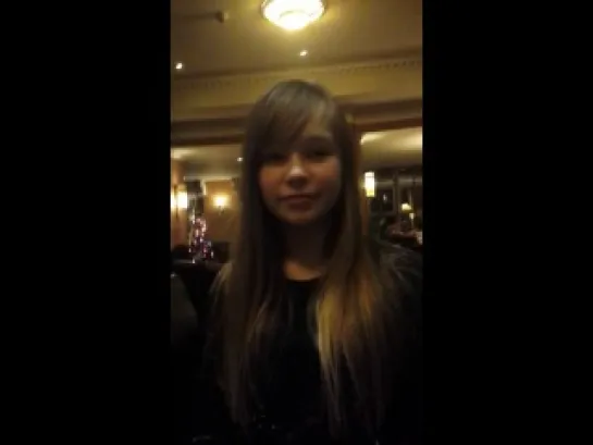 Connie Talbot (backstage) {YV, 2013}