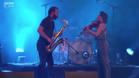 Colin Stetson and Sarah Neufeld (liva at Moers Festival, 2015)