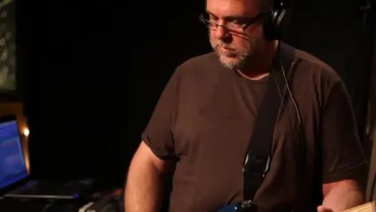 Robin Guthrie - Monument (Live on KEXP)