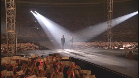 [LIVE WORLD TOUR 'CATCH ME'] 26. TVXQ - 바보 (Unforgettable) (5 v.o.l)