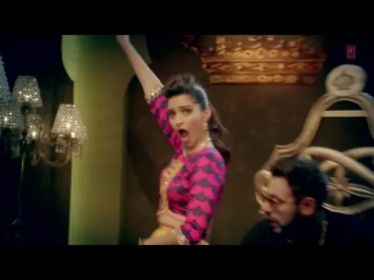 Khoobsurat -'Abhi Toh Party Shuru Hui Hai'