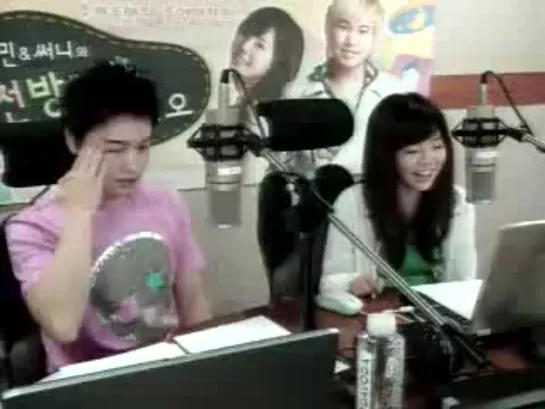 SNSD Sunny SuJu Sunmin  Chunji radio - dancing hyper