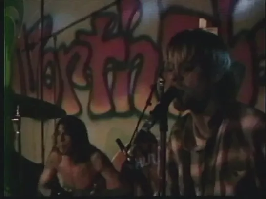 Nirvana - Love Buzz (North Shore Surf Club, Olympia, WA, US, 11.10.1990) (AMT#2)