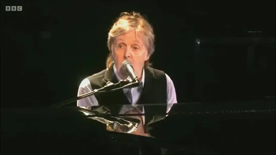 Paul McCartney - Let It Be (Live at Glastonbury in Pilton, Somerset, England on 25 June 2022)