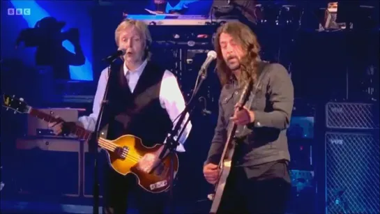 Paul McCartney with Dave Grohl - Band on the Run (Live at Glastonbury in Pilton, Somerset, England on 25 June 2022)