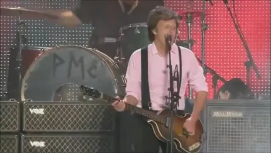 Paul McCartney - Back in the U.S.S.R. (Live at the Hard Rock Calling, Hyde Park in London, England on 27 June 2010)