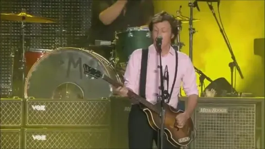 Paul McCartney - Ob-La-Di, Ob-La-Da (Live at the Hard Rock Calling, Hyde Park in London, England on 27 June 2010)