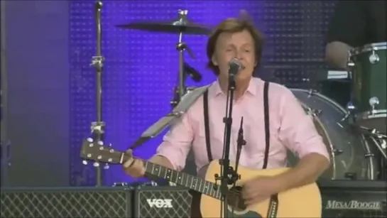 Paul McCartney - I'm Looking Through You (Live at the Hard Rock Calling, Hyde Park in London, England on 27 June 2010)