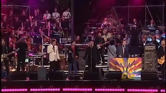 Queen   Beatles Live (Brian May Paul McCartney Roger Taylor Eric Clapton Rod Stewart) © 2002