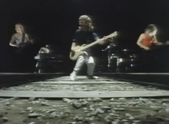 Night Ranger - Dont Tell Me You Love Me