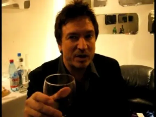 ALAN WILDER COMENTANDO EL SHOW DE CHILE Y ENVIANDO UN SALUDO A ECUADOR