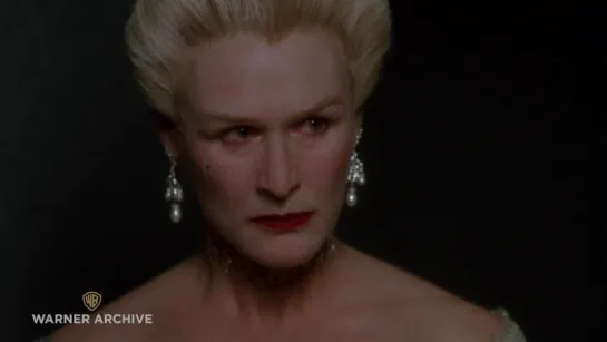 Glenn Close "Dangerous Liaisons" (Booed At The Opera)