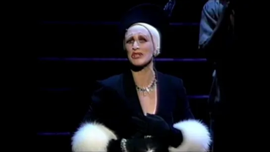 Glenn Close 1995 Tony Awards. "As If We Never Said Goodbye" (Sunset Boulevard)