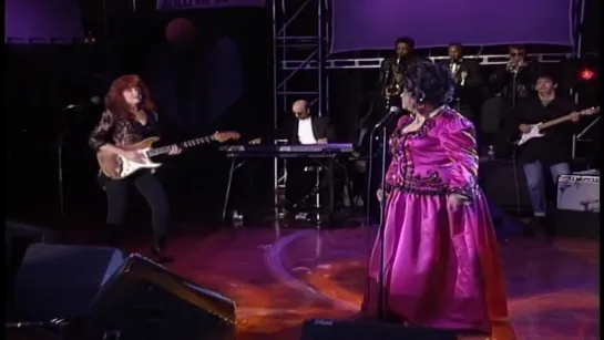 Ruth Brown with Bonnie Raitt - (Mama) He Treats Your Daughter Mean (1993)