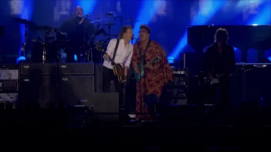 Paul McCartney Get Back (with Brittany Howard from Lollapalooza 2015)