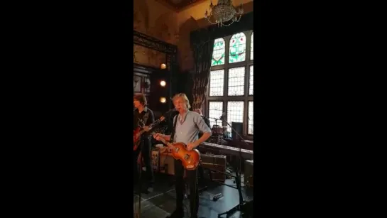 Paul McCartney at the Philharmonic Pub (09.006.2018)