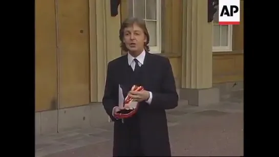 Paul McCartney is Knighted ¦ 11 Mar 1997