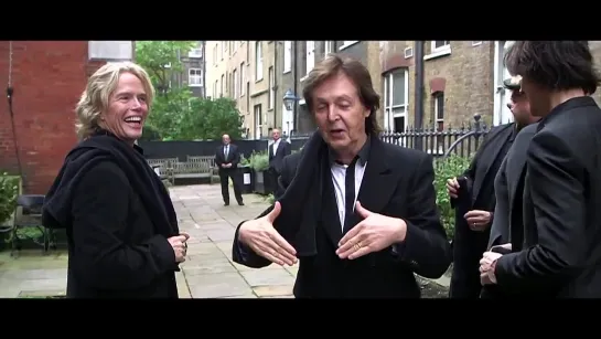 Paul McCartney - Covent Garden gig and HMV Signing