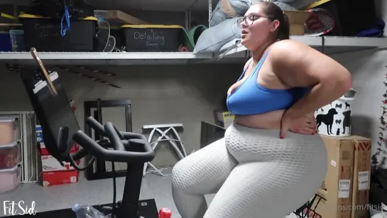 fitsid - BBW Gets Sweaty Workout In Blue Sports Bra Sweaty I Decid