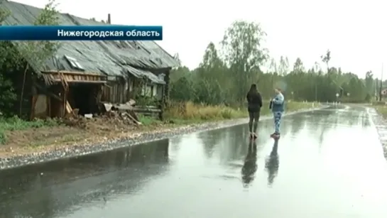 Под Нижним Новгородом рабочие проложили дорогу сквозь жилой дом