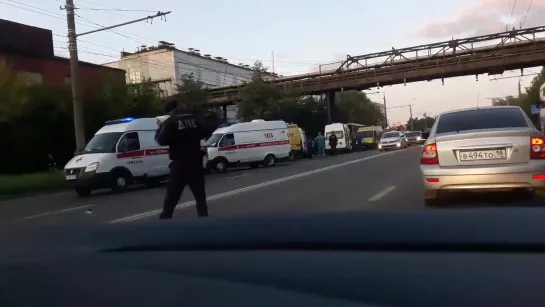 23.08.2019 Последствия ДТП на ул. Новоажимова, возле завода "Ижсталь" (Ижевск)