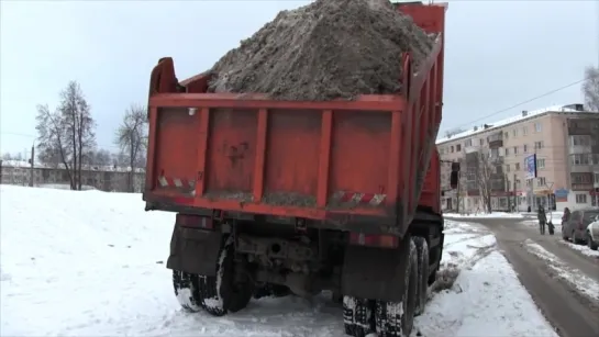 Дорожные полицейские Удмуртии разрушили 10 выходящих на дорогу детских горок