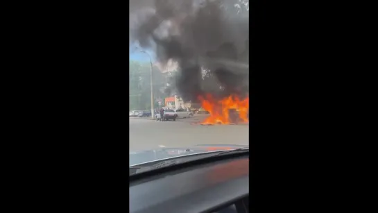 21.06.2022 Возгорание автомобиля на ул. Молодежная. Ижевск.