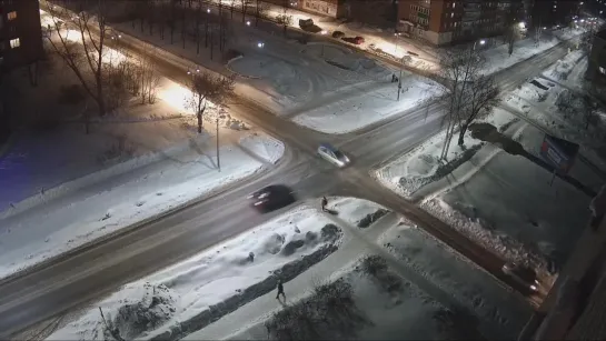 09.03.2023 Момент ДТП в Глазове перекресток ул. Сибирская - ул. К. Маркса. Удмуртия.