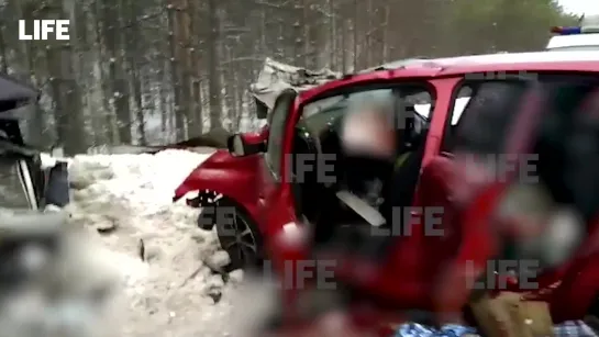 Годовалая малышка выжила в страшном ДТП, где погибли её родители и две сестры. Игра - Глазов.