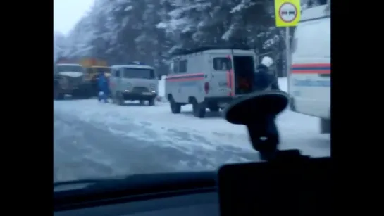 Последствия ДТП на трассе Ижевск-Воткинск (20.12.2015 Удмуртия)