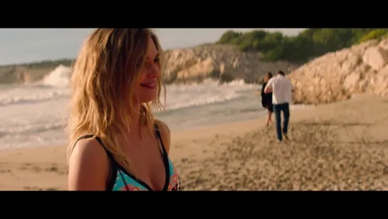 Ana de Armas, Gaia Weiss Sexy - Overdrive (2017) HD 1080p WEB