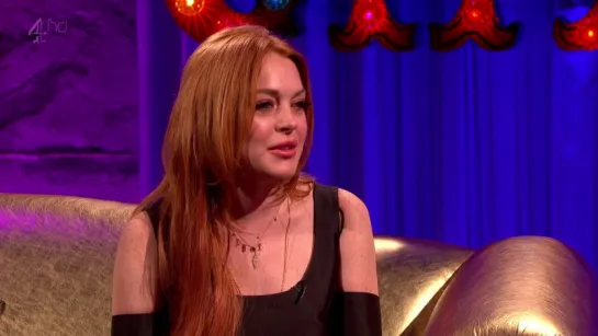 Lindsay Lohan Sexy - Alan Carr - Chatty Man show (2010)