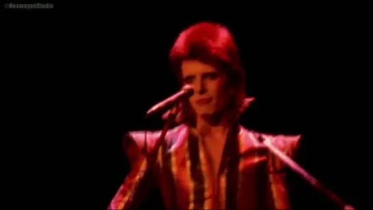 David Bowie & The Spiders from Mars - Changes (Live at the Hammersmith Odeon in London on 3 July 1973)