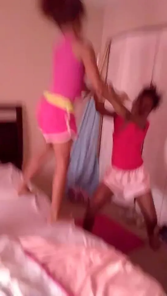 cousin and sister fighting