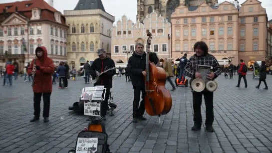 Уличная музыкальная группа "Jazz No Problem Praha" (Прага, 2018)