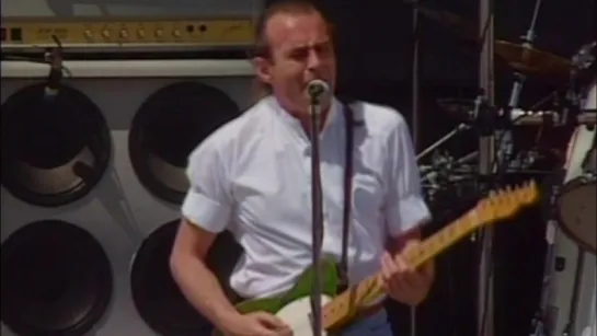 Status Quo - In The Army Now (Live At Knebworth, 1990)