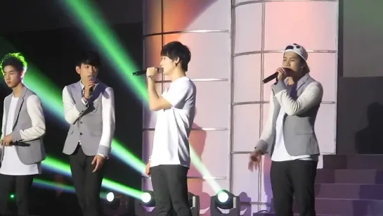 [FANCAM:PERF] 141228 GOT7 - Moonlight @ KCON in Philippines