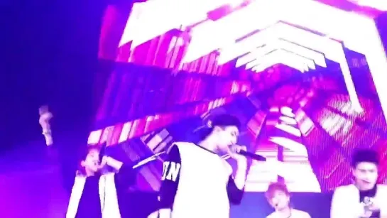 [FANCAM] 140417 GOT7 - Follow Me @ “1st impact in Japan” в Осаке.