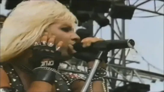 Mötley Crüe - Merry-Go-Round (Live at the US Festival in Glen Helen Regional Park, San Bernardino, California on 29 May 1983)