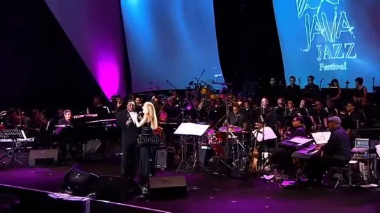 2011 George Benson Ft Janey Clewer When I Fall in Love Live at Java Jazz Festival