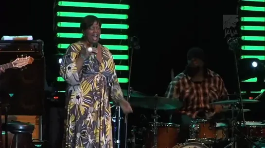 2009 Dianne Reeves Live at Java Jazz Festival[1]