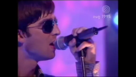 Oasis - Roll With It (Live on Top Of The Pops 17th August 1995)