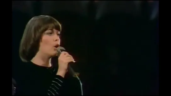 Mireille Mathieu - Akropolis Adieu