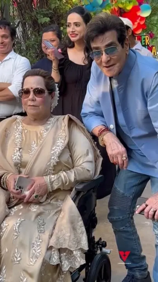 Legendary Actor Jeetendra Ji Seen Very Happy At Grand Son Laksshya Birthday Party